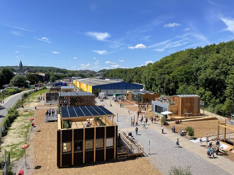 Blick auf das Gelände des Solar Decathlon.