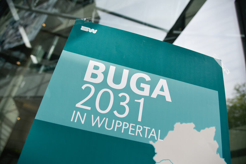 Schild mit der Aufschrift "Buga 2031 in Wuppertal"