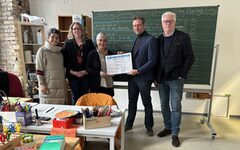 Übergabe Schecks über 7500 Euro für Wuppertaler Lernräume